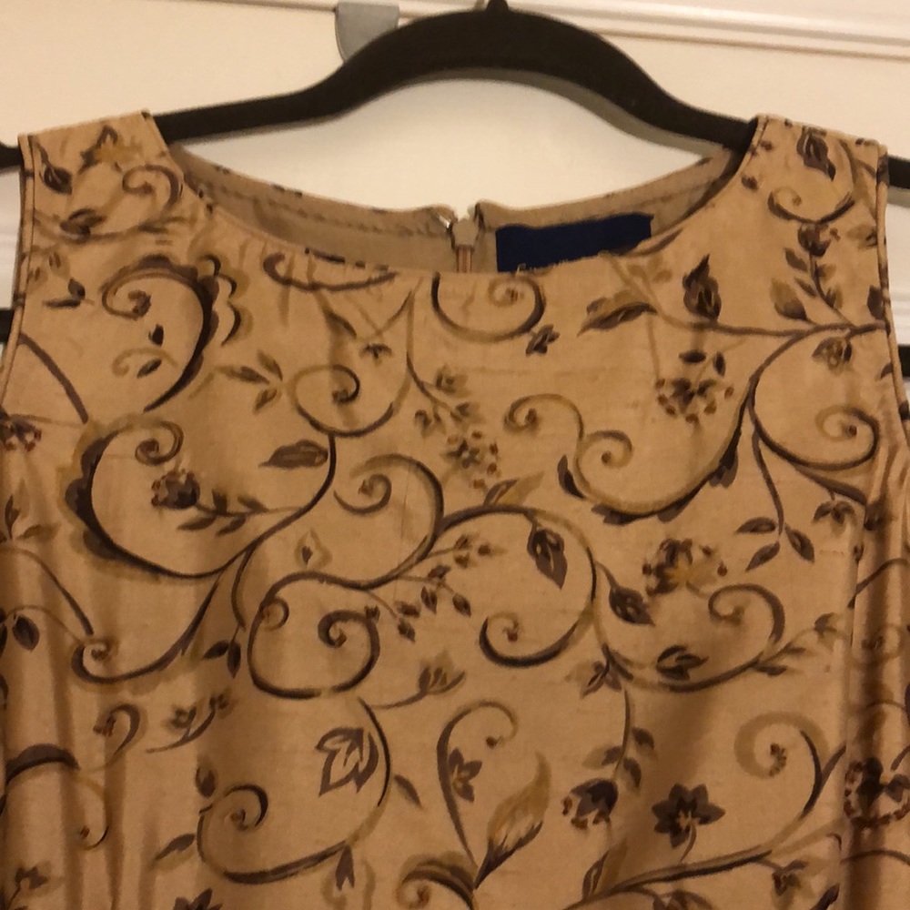 100% Silk Beautifully Sewn Beaded A-Line Sleeveless Dress Size 4 P